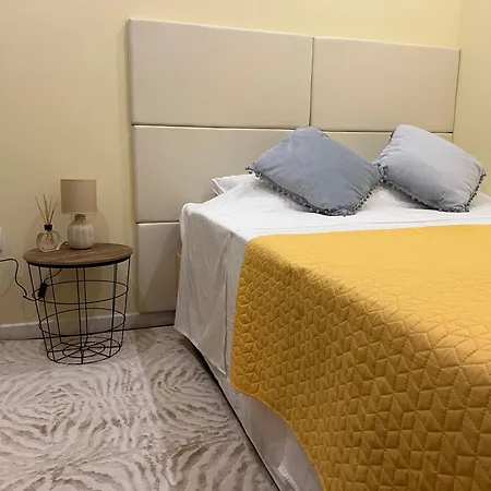 Aparthotel Ady House 2 *