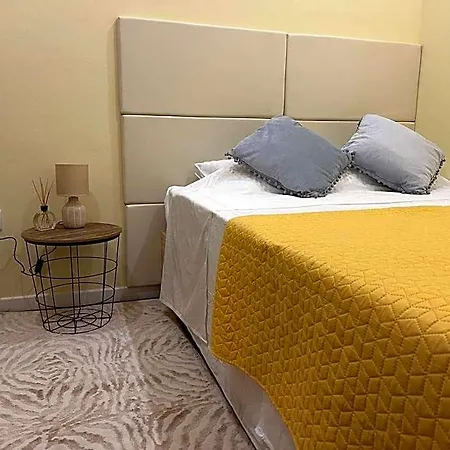 Ady House 2 Aparthotel