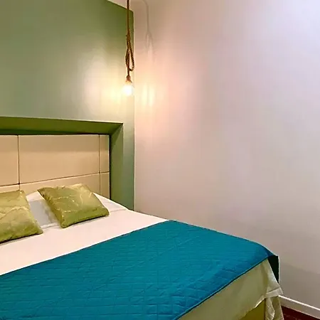 Aparthotel Ady House 2 3*